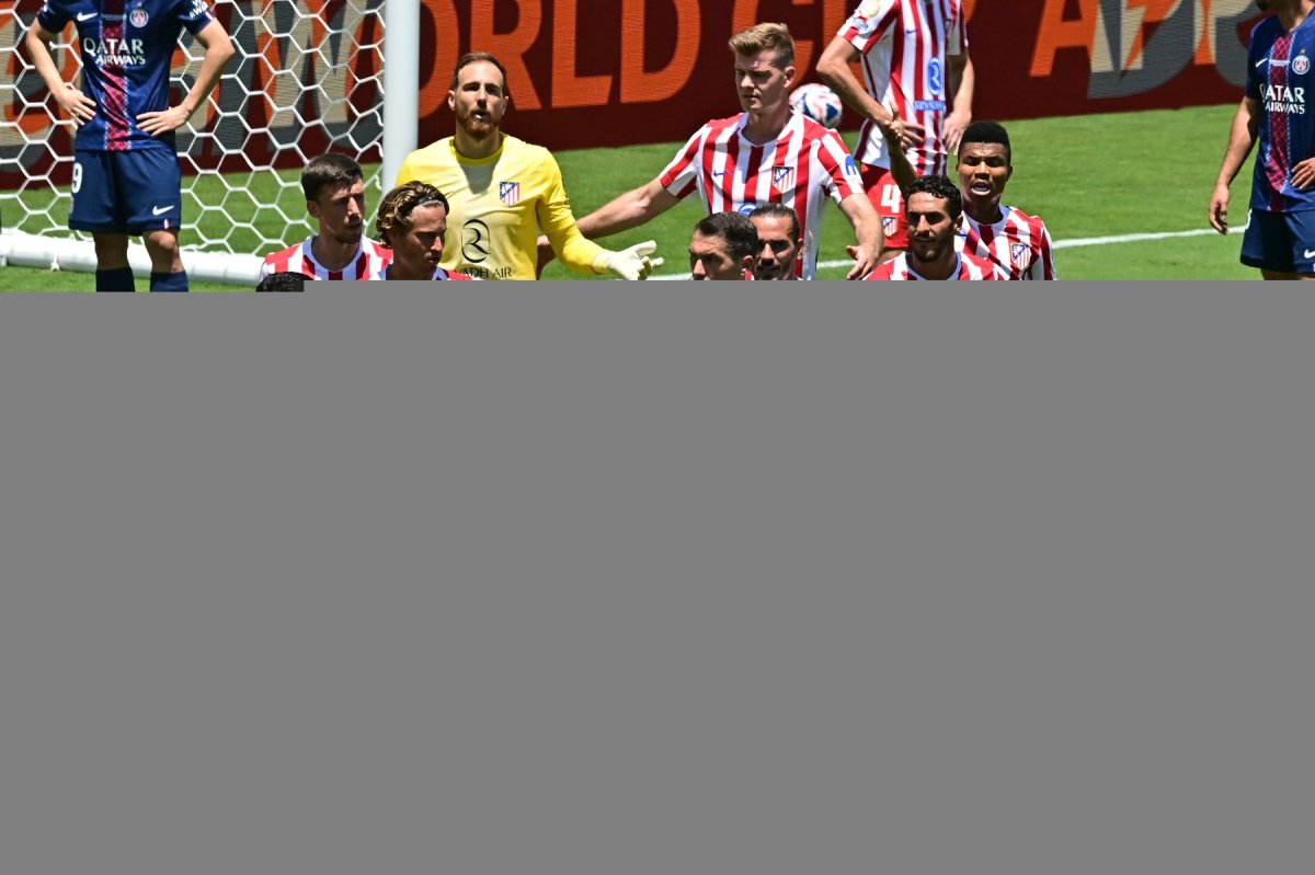 Istvan Kovacs i-a scos din sărite în câteva rânduri pe jucătorii lui Atletico