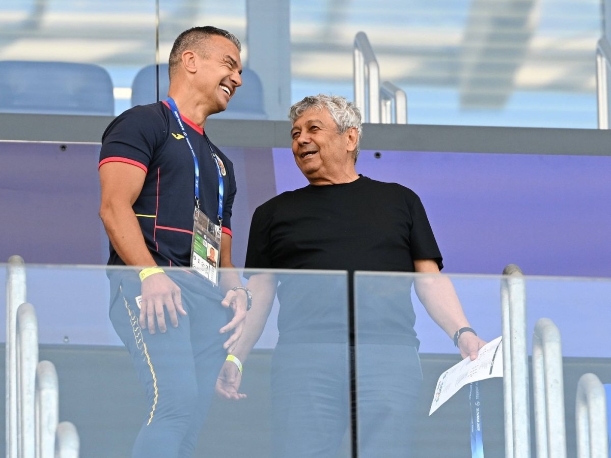 Mircea Lucescu a fost în vestiarul naționalei de tineret