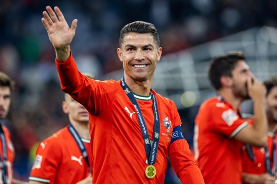 De ce își vopsește Cristiano Ronaldo unghiile de la picioare în negru