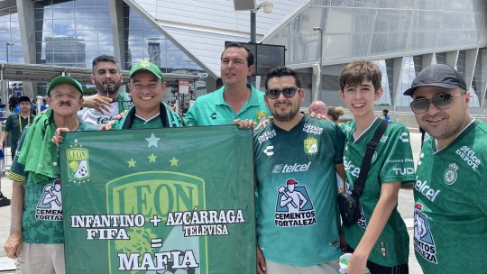 Cei mai nebuni fani! Au venit în SUA, deși echipa lor a fost exclusă de la Campionatul Mondial al Cluburilor: "Un sentiment de furie"