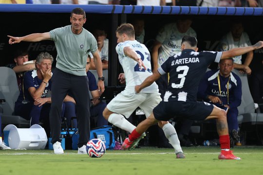 Chivu nu rămâne descoperit dacă Calhanoglu pleacă: doi mijlocași din Serie A, variante de rezervă