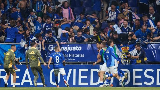 Echipa lui Daniel Paraschiv a reușit o performanță istorică! Real Oviedo revine în LaLiga după 24 de ani
