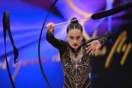 Părinții campioanelor de la gimnastică ritmică cer ajutorul prim-ministrului: ”Educaţia și gimnastica nu se exclud. Solicităm ajutor”
