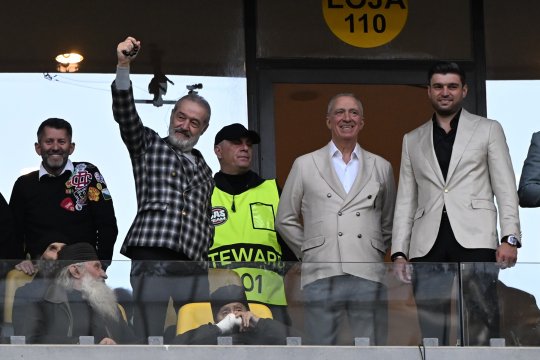 Antrenorul numit în SuperLiga doar pentru că este finul impresarului de casă al lui Gigi Becali. Agentul i-a adus 10 jucători la noua echipă