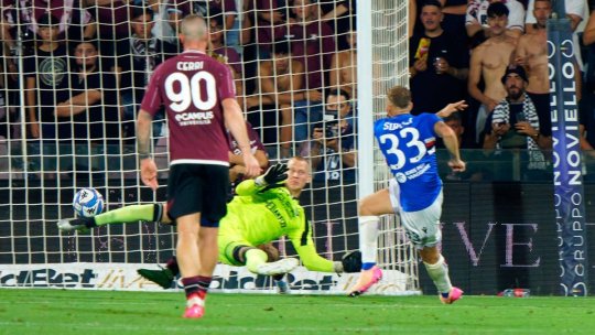 Meci de play-off din Italia, abandonat după ce jucătorii au fost trimiși la vestiare, iar poliția a intervenit în mijlocul haosului