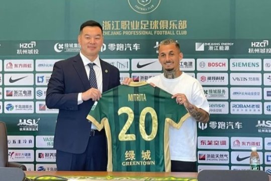OFICIAL | Alex Mitriță a fost prezentat de noua echipă la scurt timp după ce Universitatea Craiova și-a luat rămas bun