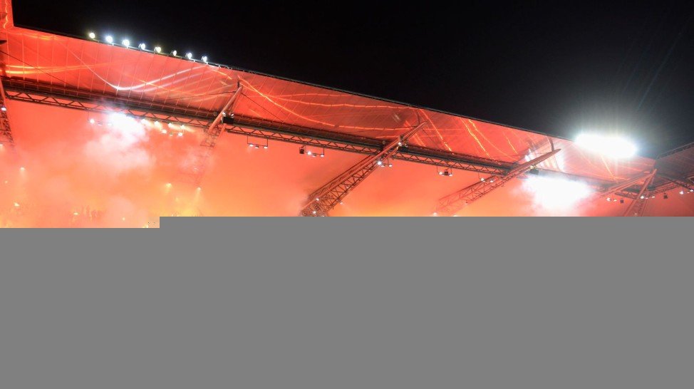 Fanii lui Legia Varșovia au făcut show împotriva Borussiei Dortmund
