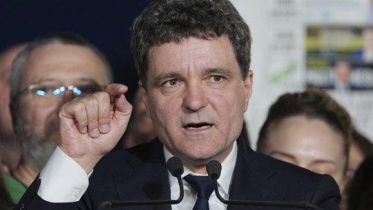 Florin Prunea cheamă lumea în stradă și îi cere demisia lui Nicușor Dan: ”A semnat în fața națiunii și a mințit. Ăsta e președinte?”