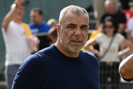 Cosmin Olăroiu, din nou pe banca tehnică în România! Unde a fost surprins fostul antrenor al FCSB