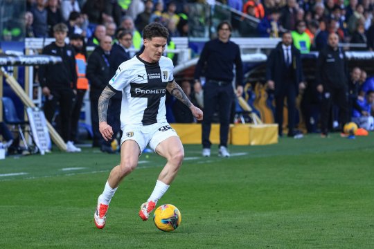 Jurnaliștii de casă ai Parmei au reacționat după ce s-a aflat că Dennis Man este dorit de Rapid și FCSB: ”E pe punctul de a pleca”