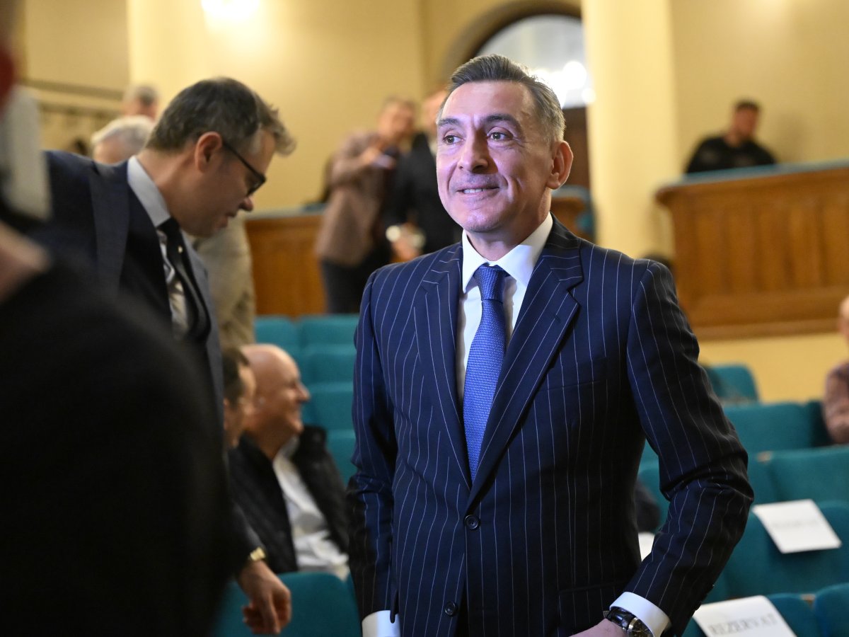 Ilie Dumitrescu are 20 de goluri în 64 de selecții pentru naționala României