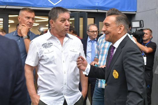 De la ce a plecat, de fapt, conflictul dintre Ilie Dumitrescu și Marius Lăcătuș: ”Vestiarul era rupt între ei doi”