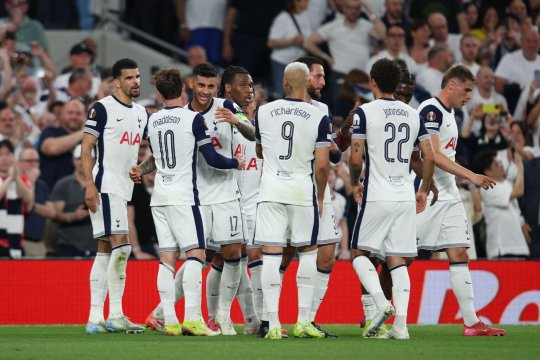 Tottenham se ține tare în negocierile cu Atletico Madrid! Ce preț i-au fixat rivalului lui Drăgușin