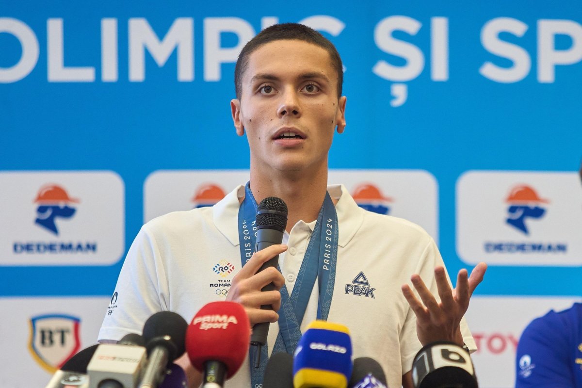 Prima concluzie a lui David Popovici, după ce a mai cucerit o medalie de aur: ”Mi-am dat seama că o să fie sub 1:44” + Mesaj pentru americanul Luke Hobson: ”Ne vedem la Singapore!”