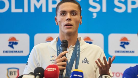 Prima concluzie a lui David Popovici, după ce a cucerit încă o medalie de aur: ”Mi-am dat seama că o să fie sub 1:44” + Mesaj pentru americanul Luke Hobson: ”Ne vedem la Singapore!”