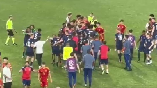 Scandal uriaș la finala EURO U19 de pe Giulești! Jucătorii s-au luat la bătaie pe teren