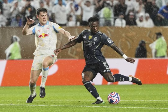 Tabloul complet al optimilor de finală de la Campionatul Mondial al Cluburilor. Cap de afiș: Real Madrid - Juventus Torino