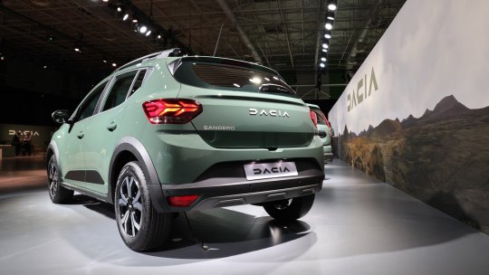 Imagini-spion cu noua Dacia Sandero facelift. Duster și Bigster, sursă de inspirație pentru modelul 2026