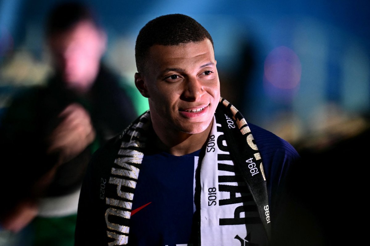 Mbappe, demolat de un cunoscut suporter PSG: ”Dacă nu ne lași în pace, spun cu cine umblai tu. Ai grijă”