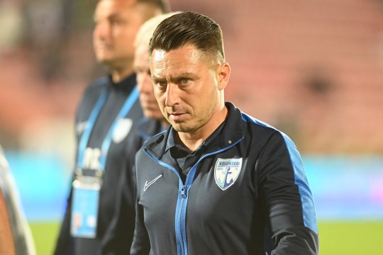 Fostul campion cu FCSB a vrut să se retragă din cauza lui Ilie Poenaru: ”Mi s-a scârbit! Joacă X sau Y și eu stau pe bancă?! Alibec asta mi-a zis”