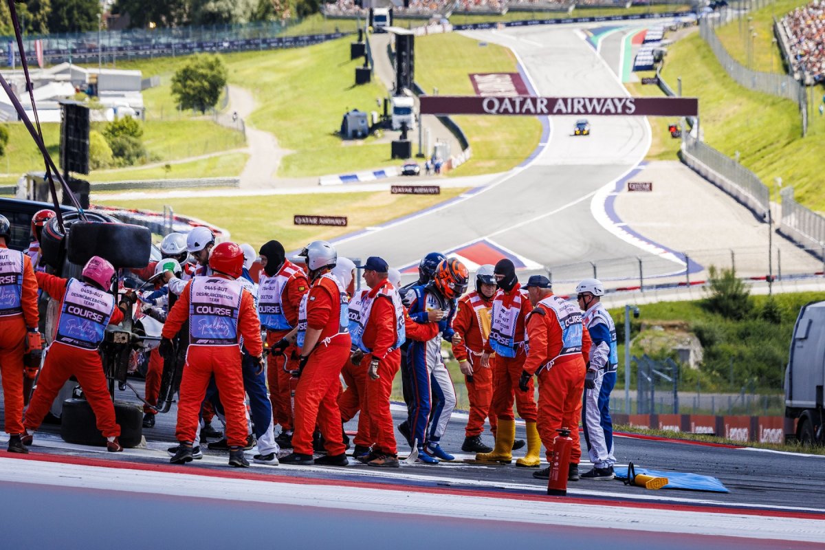 Accident în Formula 2