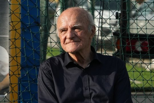 Fotbalistul român ”mult mai talentat decât Gică Hagi” a ajuns șoferul unui milionar din București: ”Profesionistele l-au lăsat cu buzunarele goale”