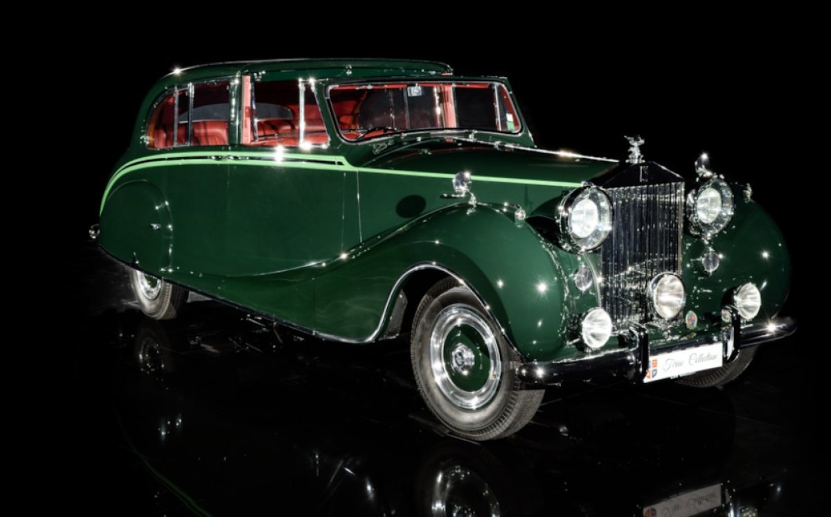 Modelul Rolls Royce Phantom IV care i-a aparținut lui Aga Khan al III-lea și pentru care Ion Țiriac a primit o ofertă de 12 milioane de dolari