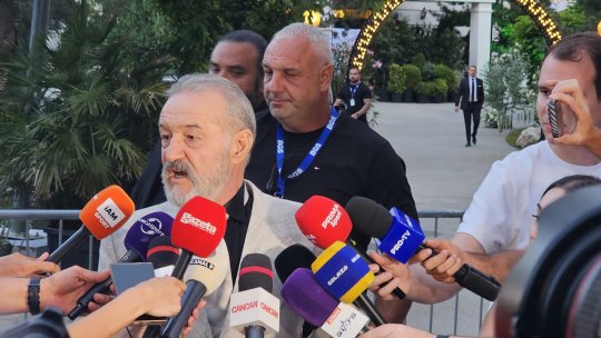 Gigi Becali, șocat atunci când și-a verificat Instagramul: "Femei, femei, numai femei. Ia uite mă, ce fac, mă uit la femei"