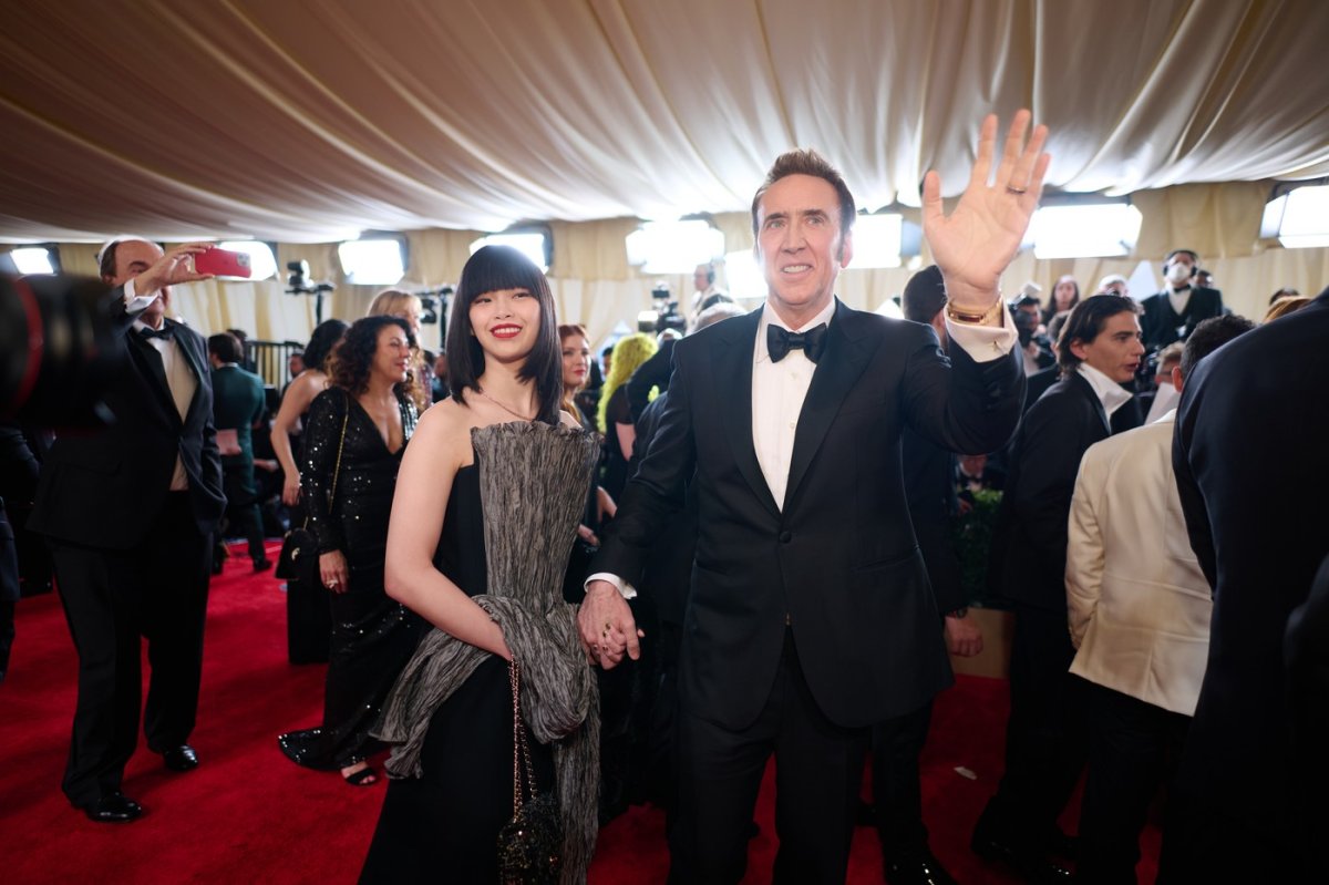 Nicholas Cage, alături de Riko Shibata