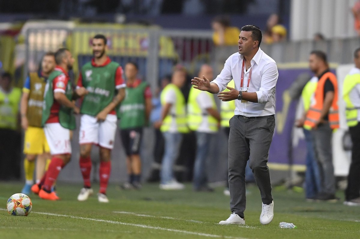 Cosmin Contra și-a început cariera de antrenor în 2010
