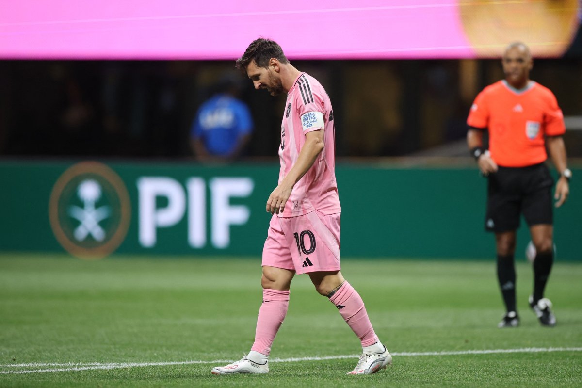 Messi, demolat după prestația din meciul cu PSG: ”Scarpină buha în America. S-a dus cu șleahta de prieteni în vacanță”