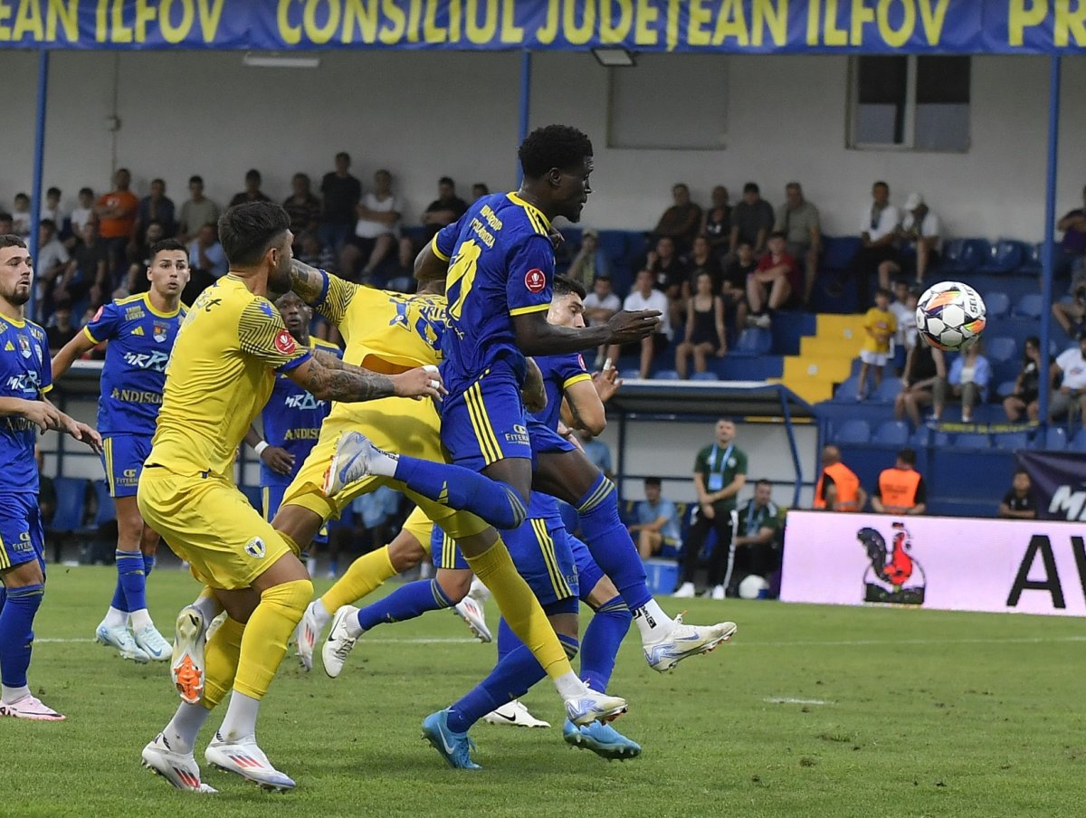 Unirea Slobozia ar putea împărți în continuare arena din Clinceni cu Metaloglobus, până la revenirea pe arena din oraș