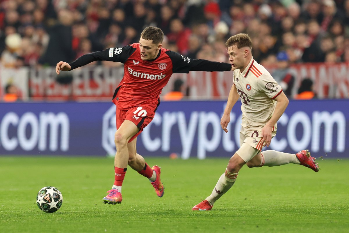 Florian Wirtz într-un duel cu Joshua Kimmich
