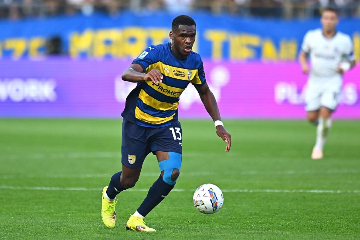 Ange-Yoan Bonny a impresionat la Parma sub comanda lui Chivu