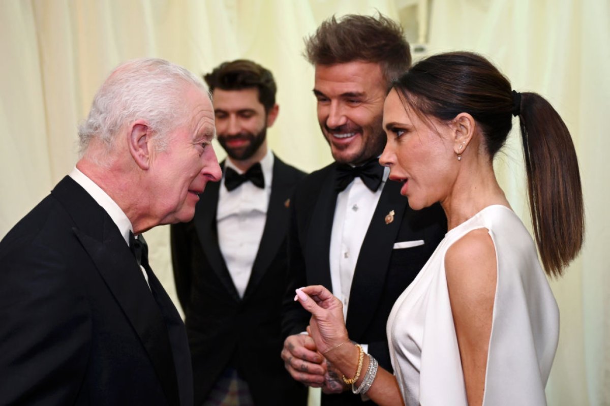 David Beckham și soția sa, Victoria, față în față cu Regele Charles al Marii Britanii