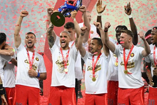 Fanii din AS47 susțin că FCSB riscă să piardă cele 5 titluri câștigate în perioada 2003-2017! Ce echipe ar fi desemnate campioane retroactiv