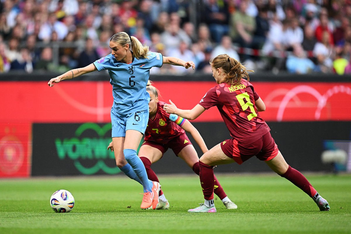 Căpitanul Germaniei la EURO 2025, hărțuită pe rețelele de socializare: ”Primesc constant poze cu bărbați dezbrăcați”