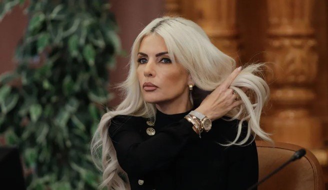 Asta mai lipsea! Florin Talpan și Laura Vicol duc scandalul la alt nivel: ”Dragă....Vicol” / ”Vedeți să nu vă ia curentul”