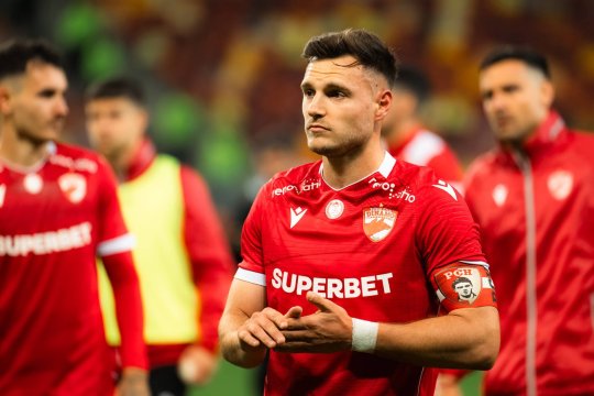 Dinamo și-a găsit fotbalistul cu care vrea să îl facă uitat pe Dennis Politic! Ce sumă au pus pe masă ”câinii”