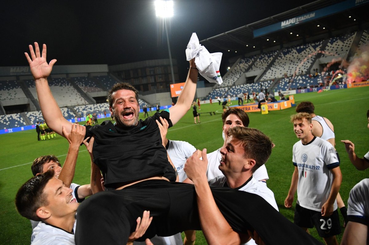 Cristi Chivu, după ce a câștigat campionatul Primavera cu Inter în 2022