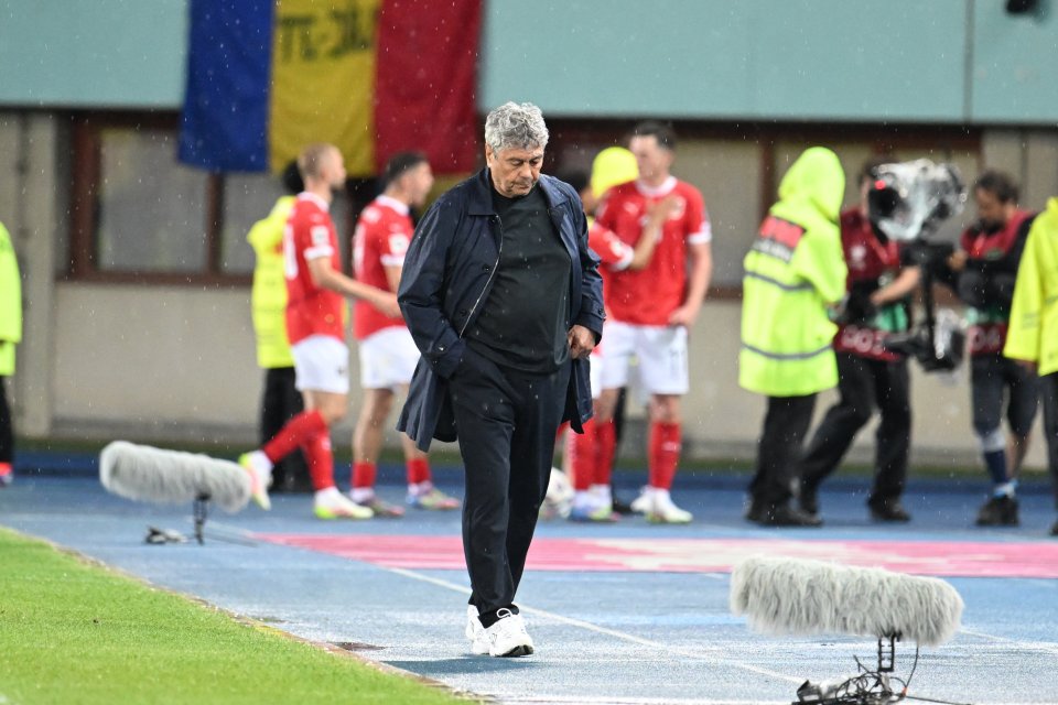 Lucescu a pus capul în pământ după ce austriecii ne-au învins în primul duel direct din preliminarii