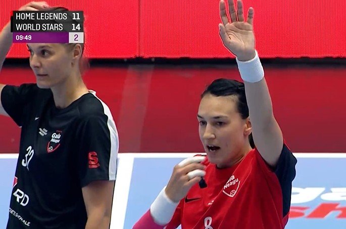 Cristina Neagu, în rol de arbitru