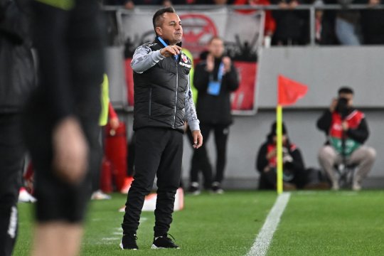 Florentin Petre: ”Avem jucători talentați, care pot face față la nivel european” / ”România poate ajunge în semifinale la Euro U21”