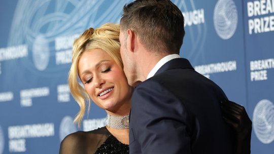 Paris Hilton, după ce a concertat pe "Ion Oblemenco": "Nu voi uita niciodată". Cum a fost surprinsă vedeta în Londra, imediat după