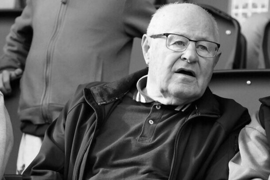 A murit Rinus Israel, antrenorul cu care Dinamo a câștigat titlul fără înfrângere. ”A revoluționat fotbalul românesc”