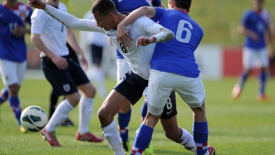 L-au convins! Fostul jucător al lui Lazio semnează cu Petrolul