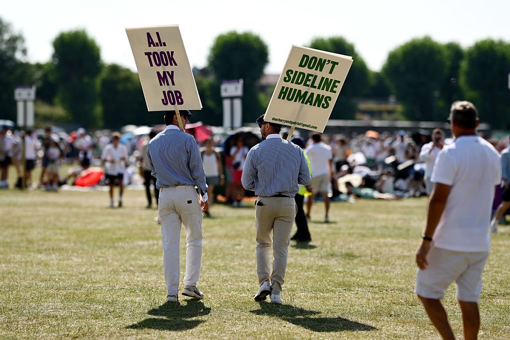 Arbitrii de linie de la Wimbledon au protestat împotriva introducerii tehnologiei la legendarul turneu de Mare Șlem
