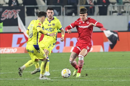 OFICIAL | Dinamo și-a cedat jucătorul la o adversară din Superliga
