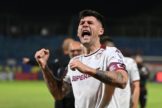 Fostul oficial al Rapidului a spus în premieră că i s-a propus să sifoneze bani din transferul lui Săpunaru: ”Nu facem o chestie, îi dăm pe toți lui Copos?”