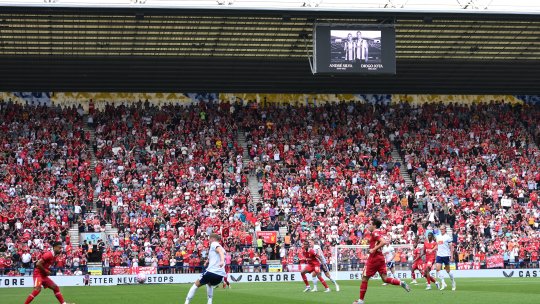 Imagini pline de emoție la primul meci al lui Liverpool după decesul lui Diogo Jota